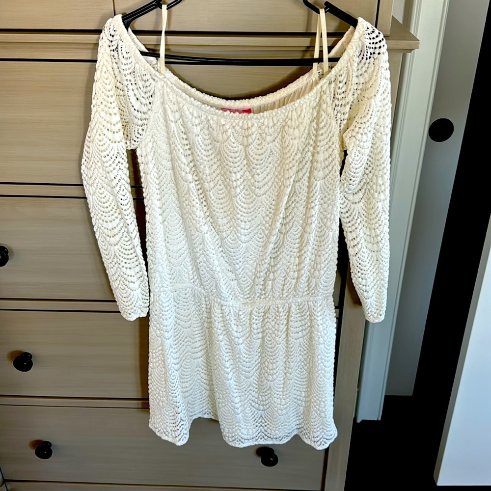 M Lilly Pulitzer white of the shoulder dress